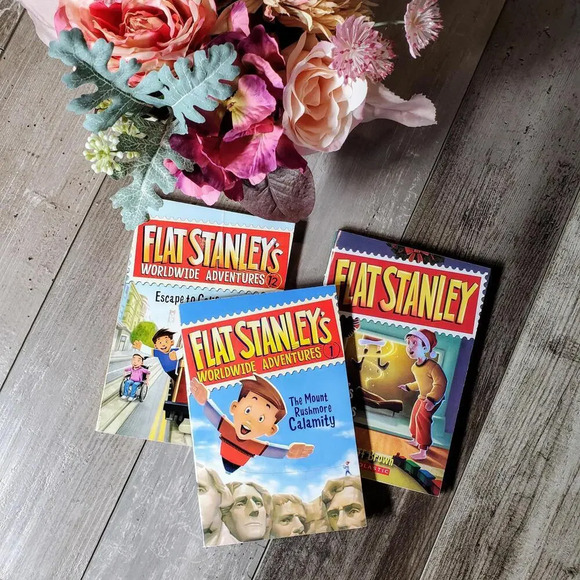 Flat Stanley Scholastic Book Bundle - Picture 1 of 7